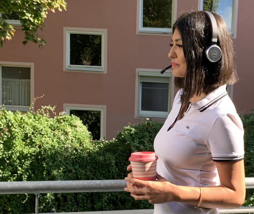© Personalamt / Stadt Nürnberg Kollegin Headset © Personalamt / Stadt Nürnberg