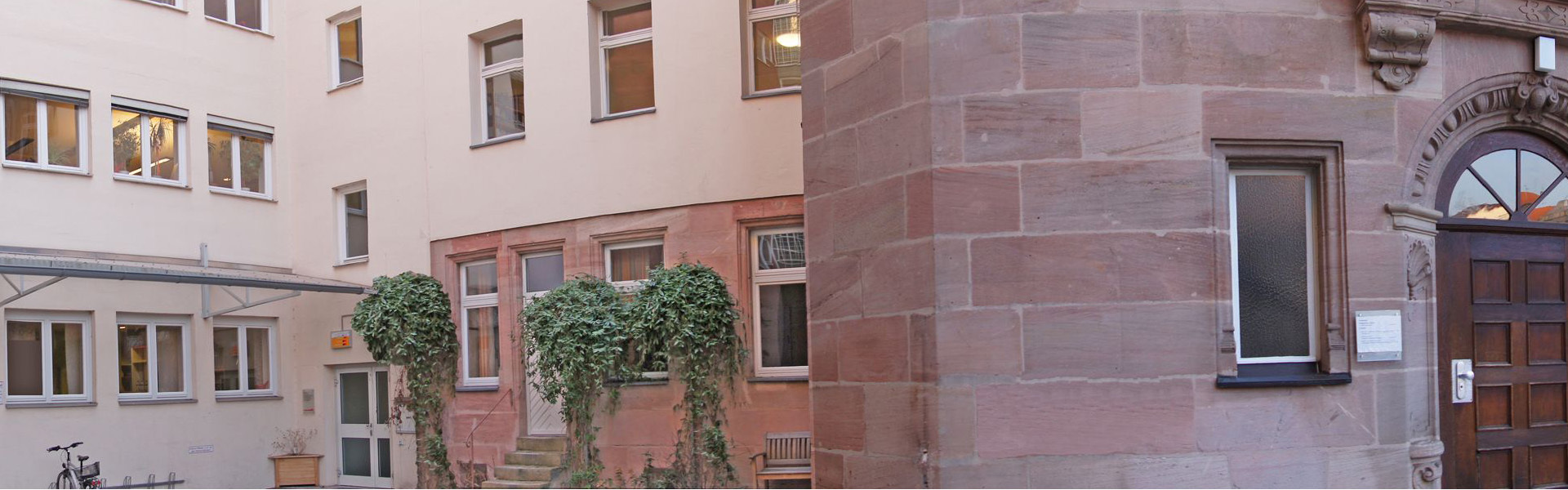 Gebäude des Pädagogischen Instituts von außen