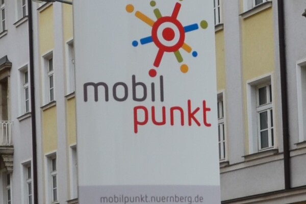 Mobilpunkt Stele Kaulbachplatz