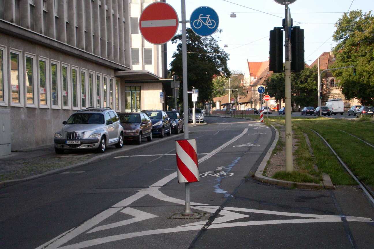Bild © Bild: Stadt Nürnberg, Verkehrsplanungsamt Radweg 02, Bild © Bild: Stadt Nürnberg, Verkehrsplanungsamt